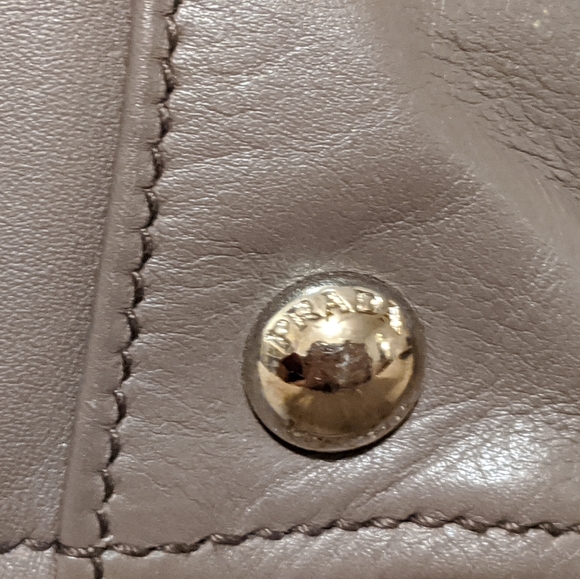 Prada bag - Picture 6 of 12